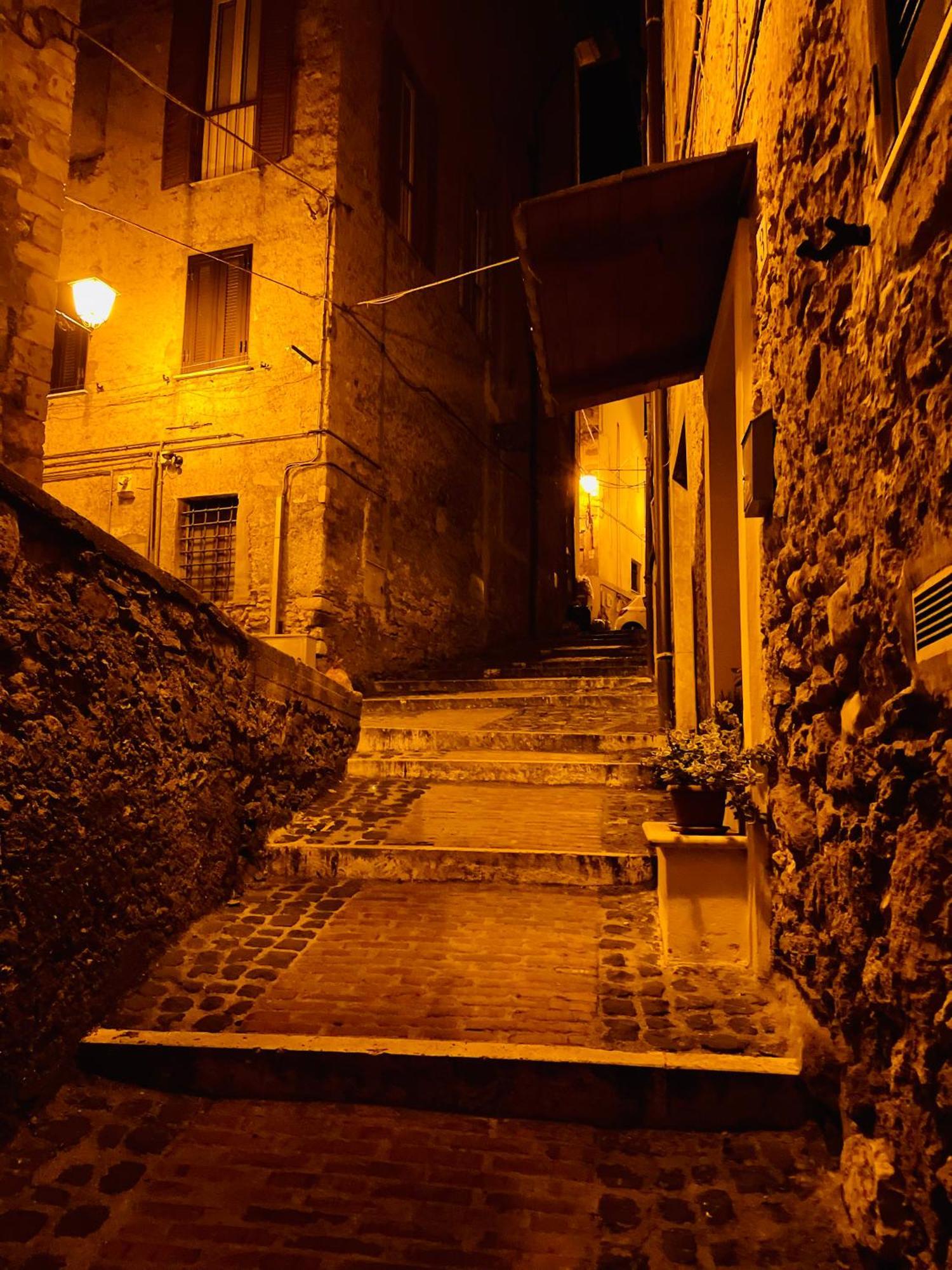 شقة La Casa Del Borgo أناني المظهر الخارجي الصورة