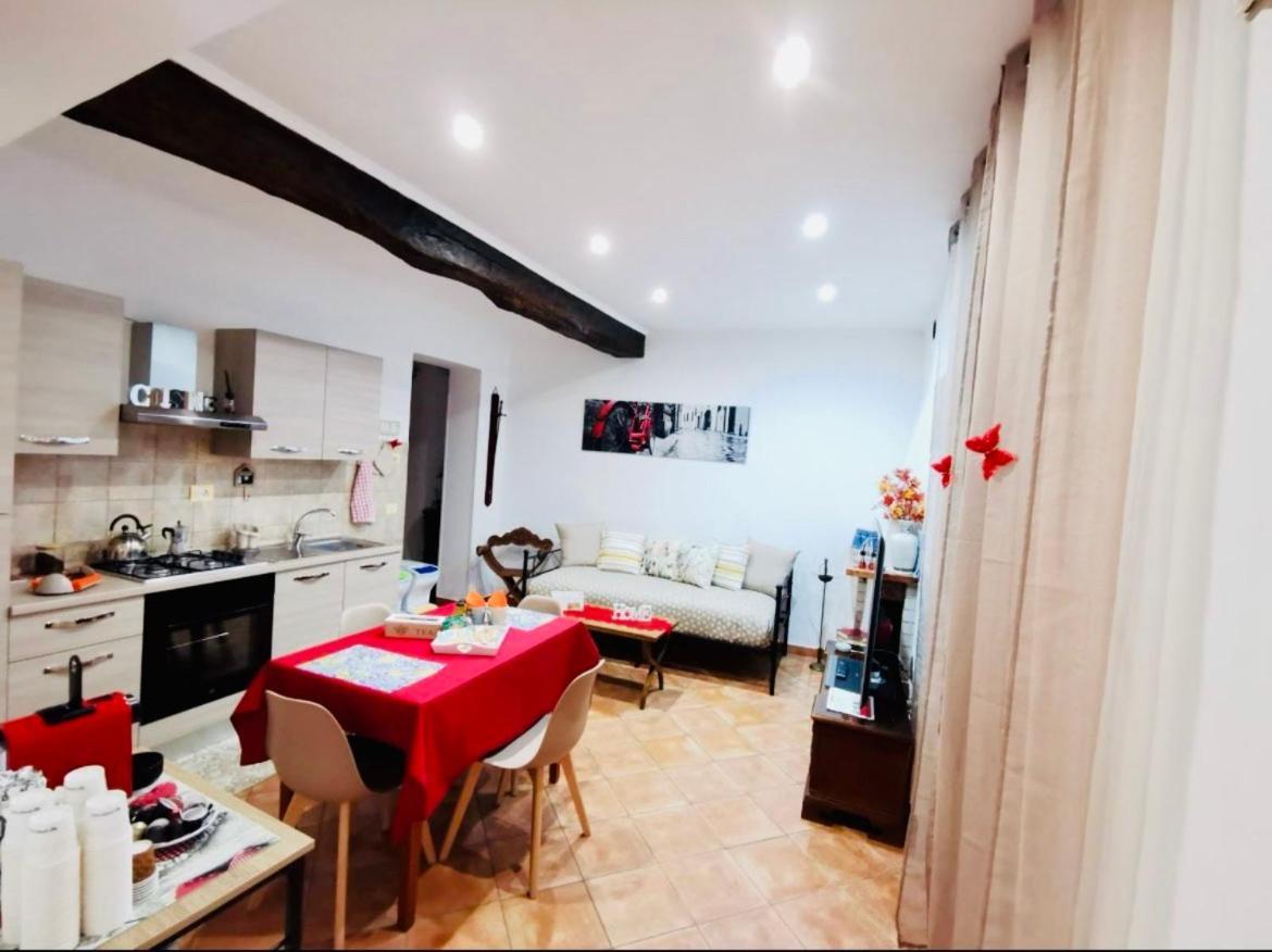 شقة La Casa Del Borgo أناني المظهر الخارجي الصورة